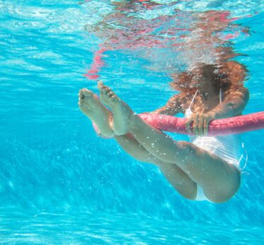 Discover the benefits of water aerobics